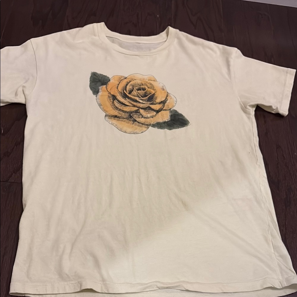 American Eagle Outfitters Cream Short Sleeve Tee with Rose Graphic